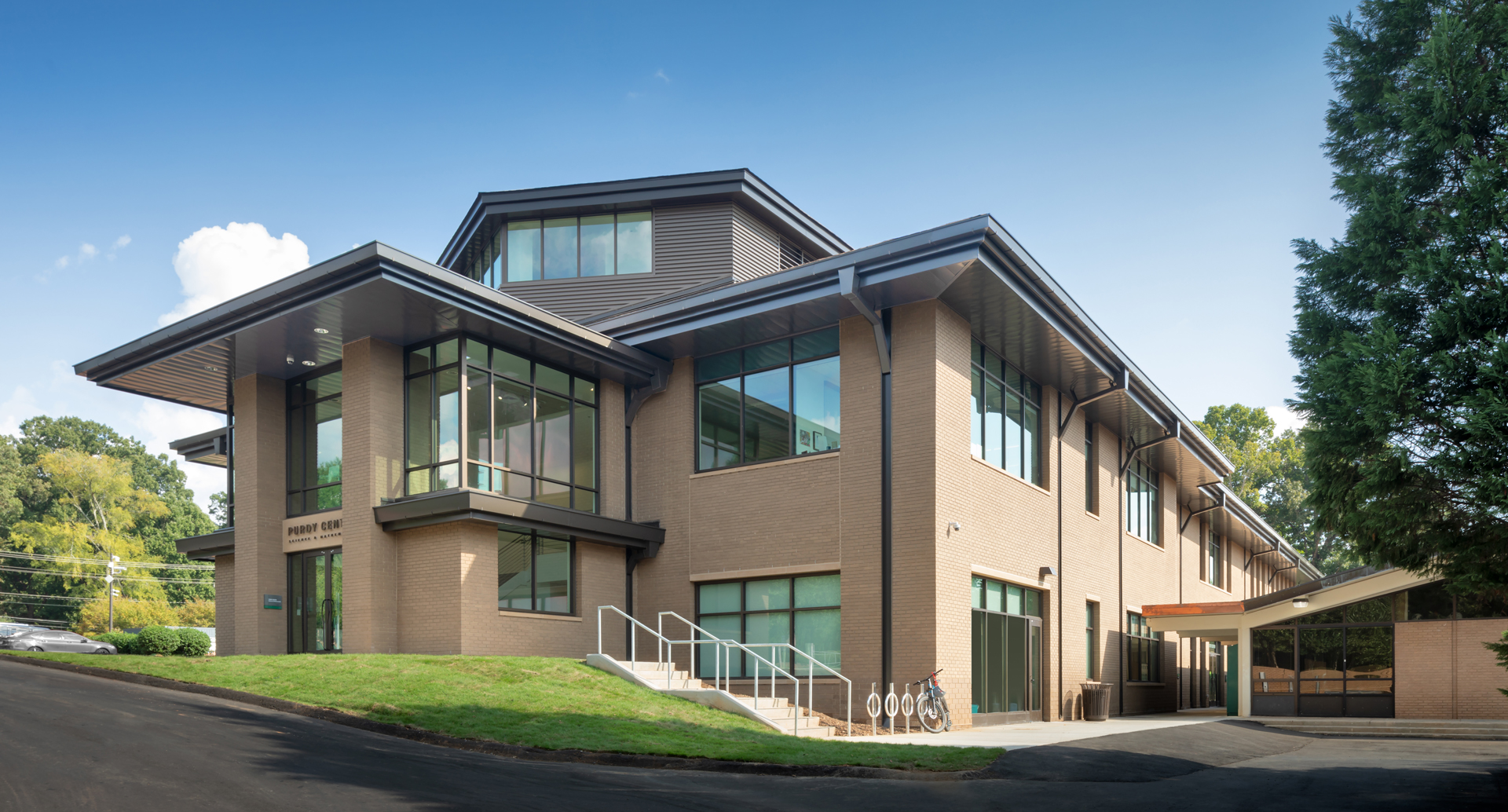 Charlotte Country Day School HERA Laboratory Planners Charlotte Country Day School HERA Laboratory Planners